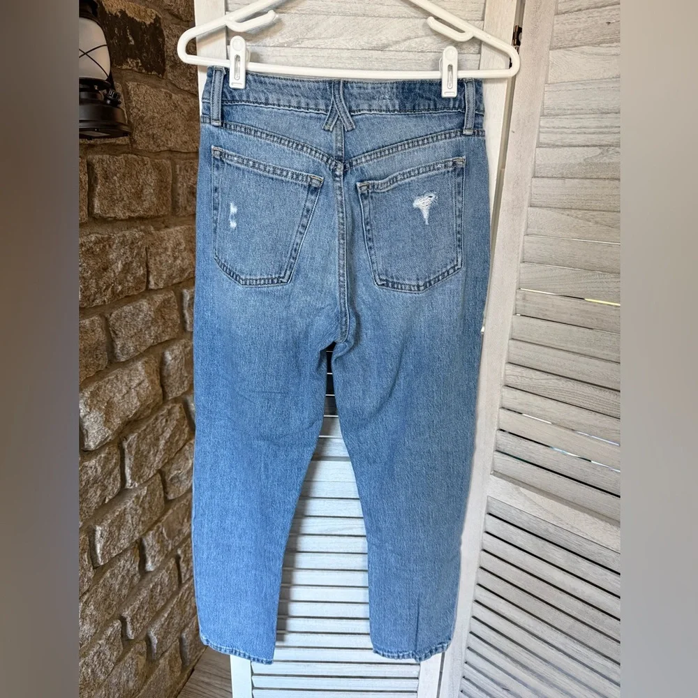 Maurices Goldie Blues - Light - Cheeky Taper Ankle Jeans Original Fit - size 2 - Picture 3 of 4